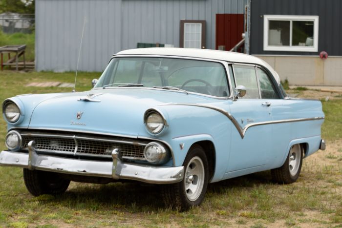 1955 Ford Victoria