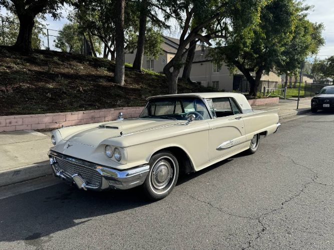 1959 Ford Thunderbird