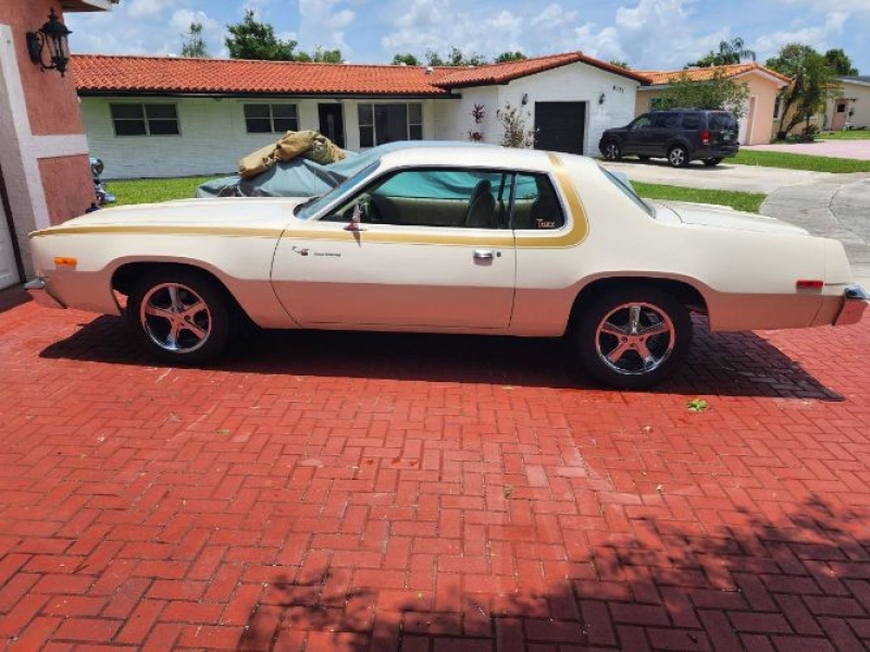 1975 Plymouth Road Runner