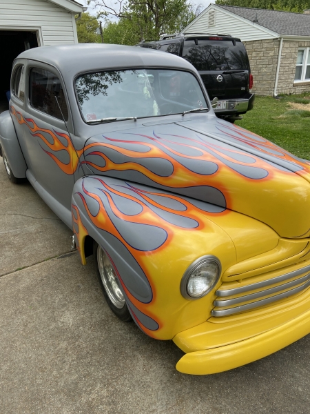 1946 Ford 2-Dr Sedan