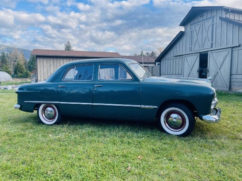 1949 Ford Custom Deluxe