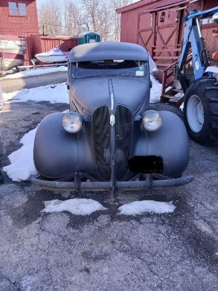 1937 Plymouth Deluxe
