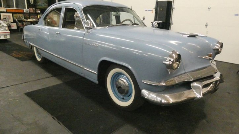 1953 Kaiser Deluxe