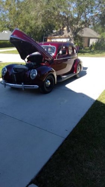 1939 Ford Deluxe