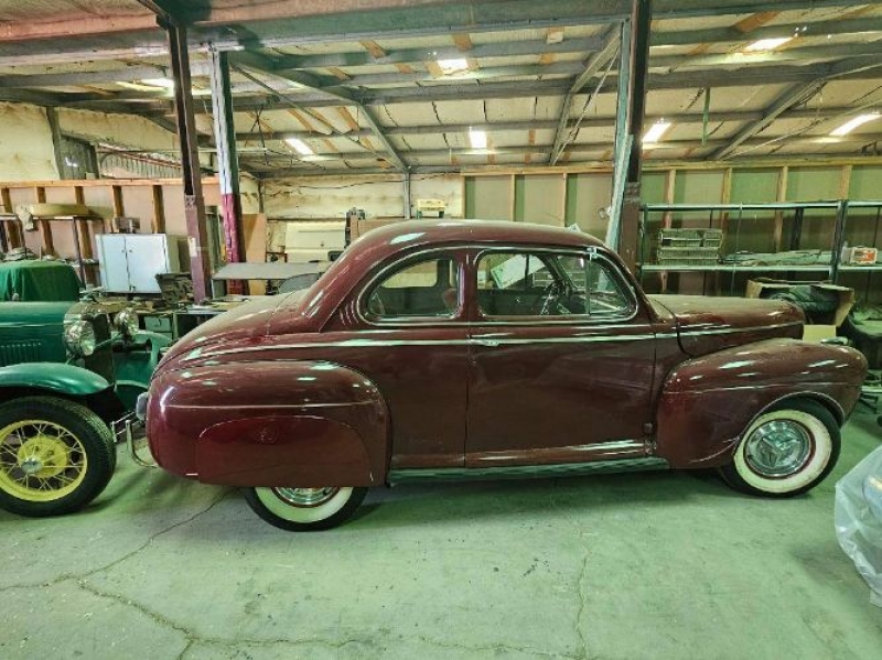 1941 Ford Deluxe