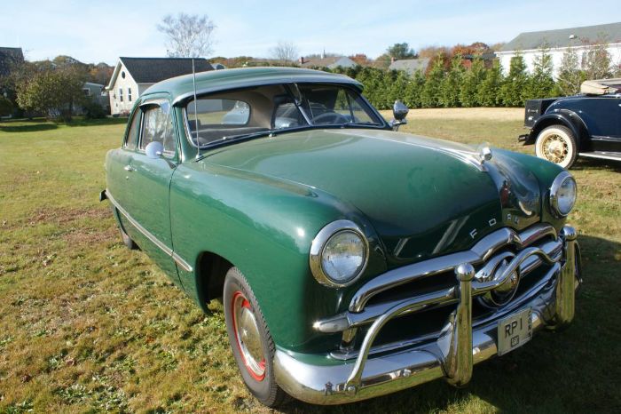 1949 Ford Custom Deluxe