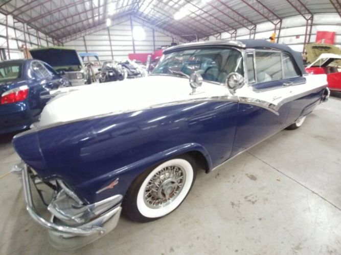 1956 Ford Fairlane