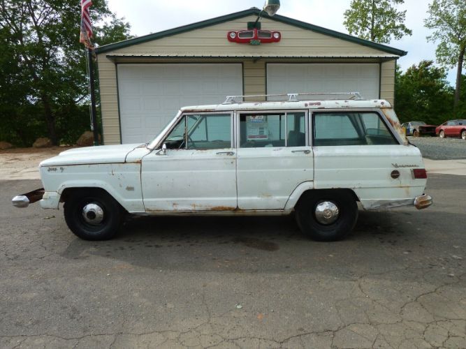 1965 Jeep Wagoneer