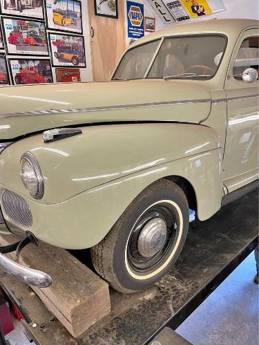 1941 Ford Deluxe